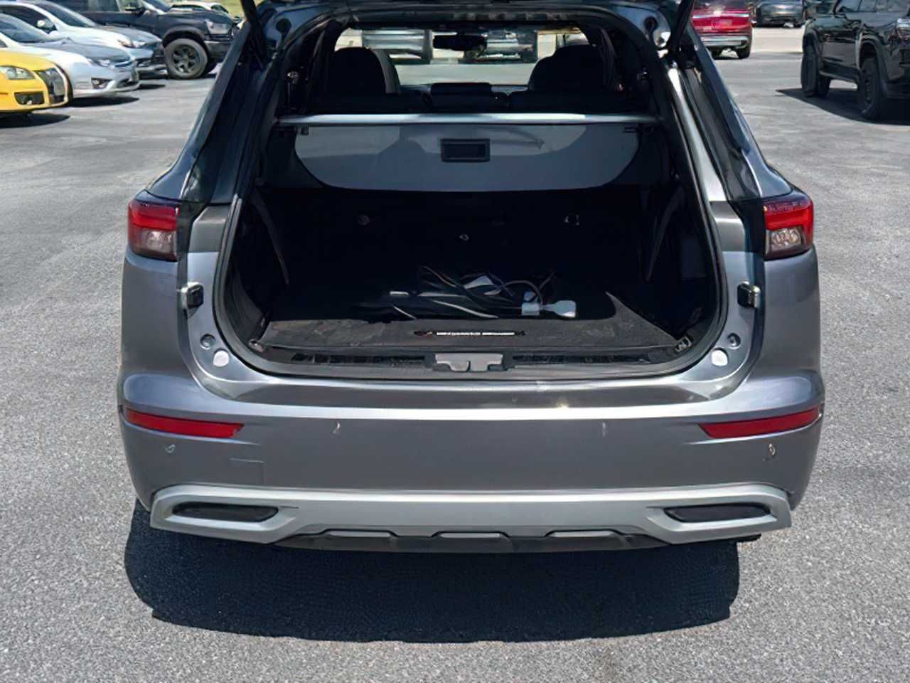 Mitsubishi Outlander PHEV SEL 2023