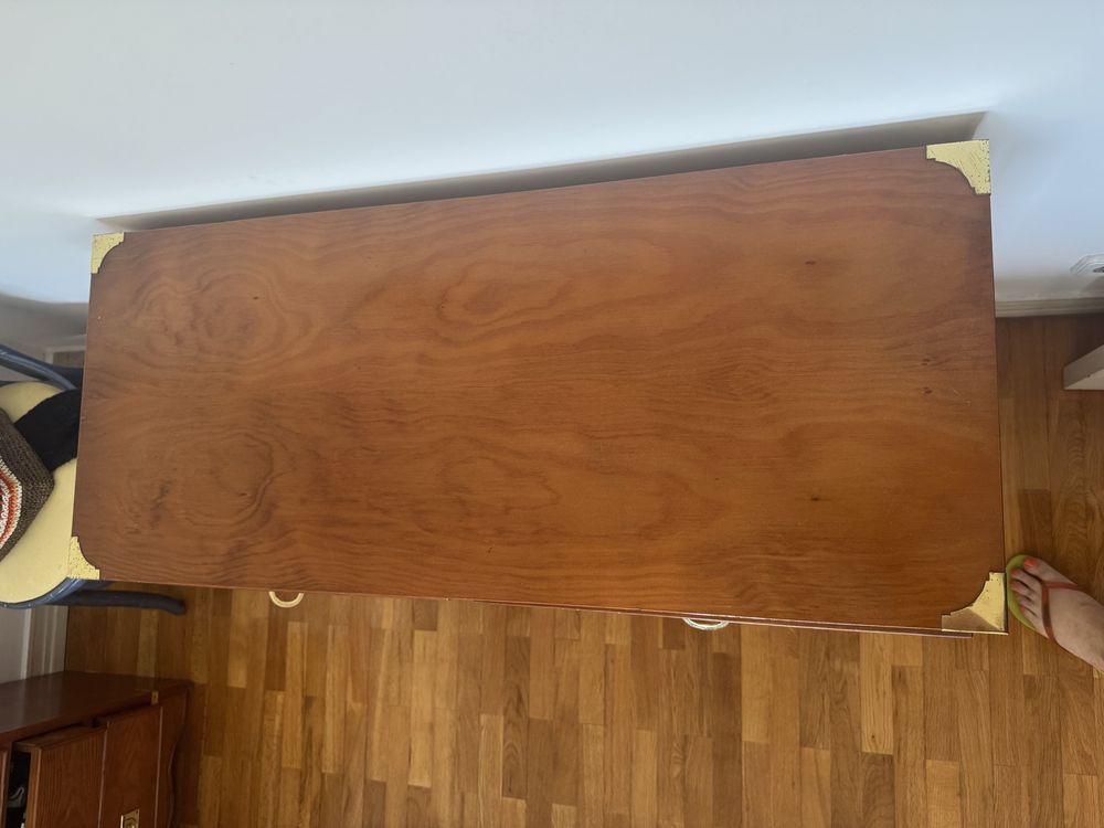 Cama Casal com arrumacao (4 gavetas), 1 comoda e 2 mesas de cabeceira