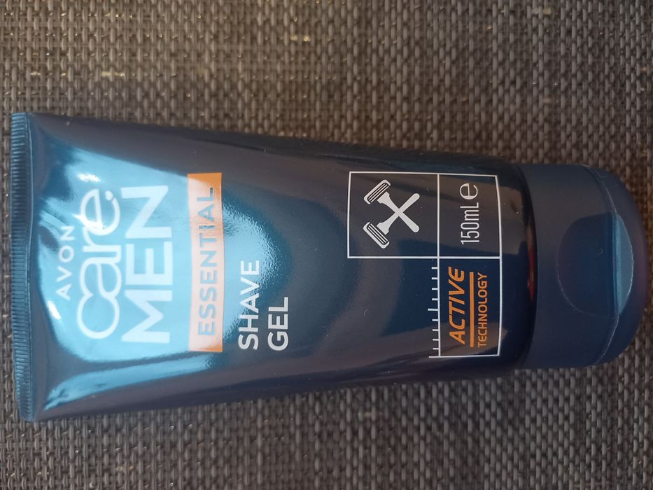 Care Men 150 ml Żel do golenia  Avon