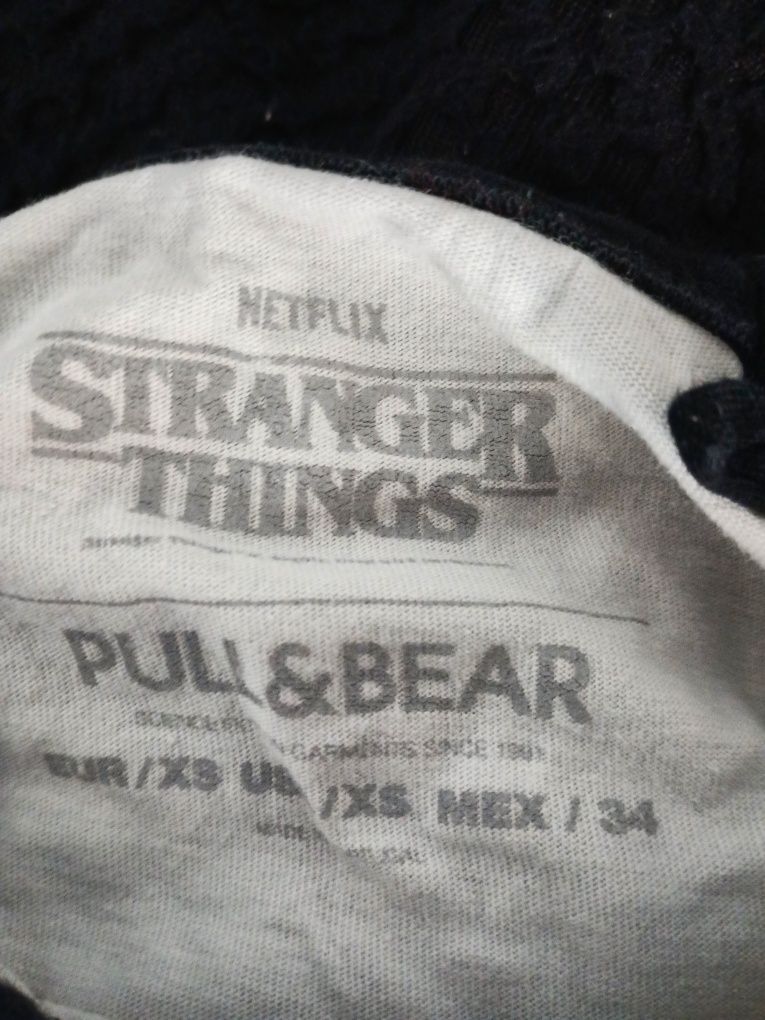 Vendo t-shirt criança stranger things tamanho xs