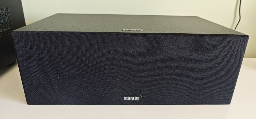 Zestaw Yamaha RX V4a + subwoofer + kolumny