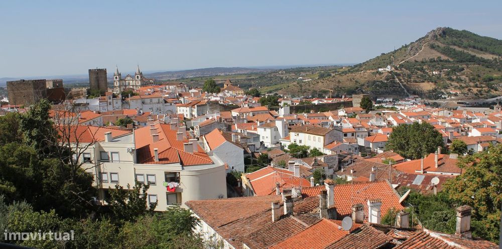 T2 com Terraço e Varanda em Portalegre