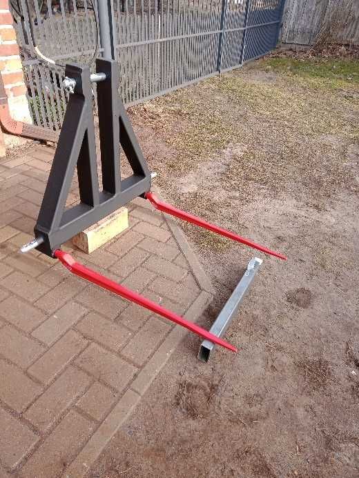 Podnośnik ładowacz na tył do ciągnika - różne warianty