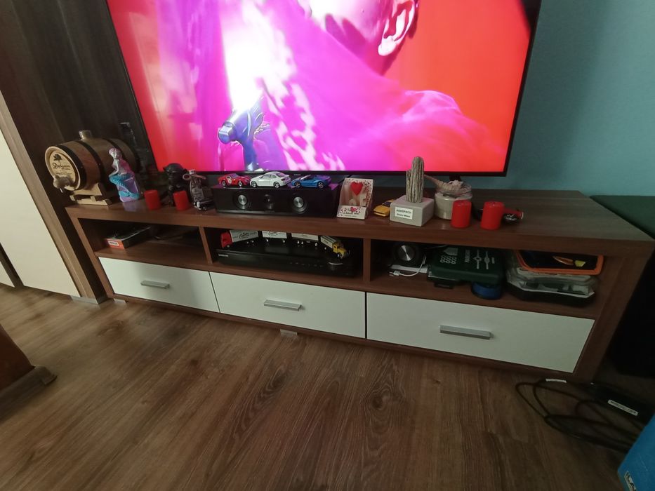 Szafka rtv w bardzo dobrym stanie