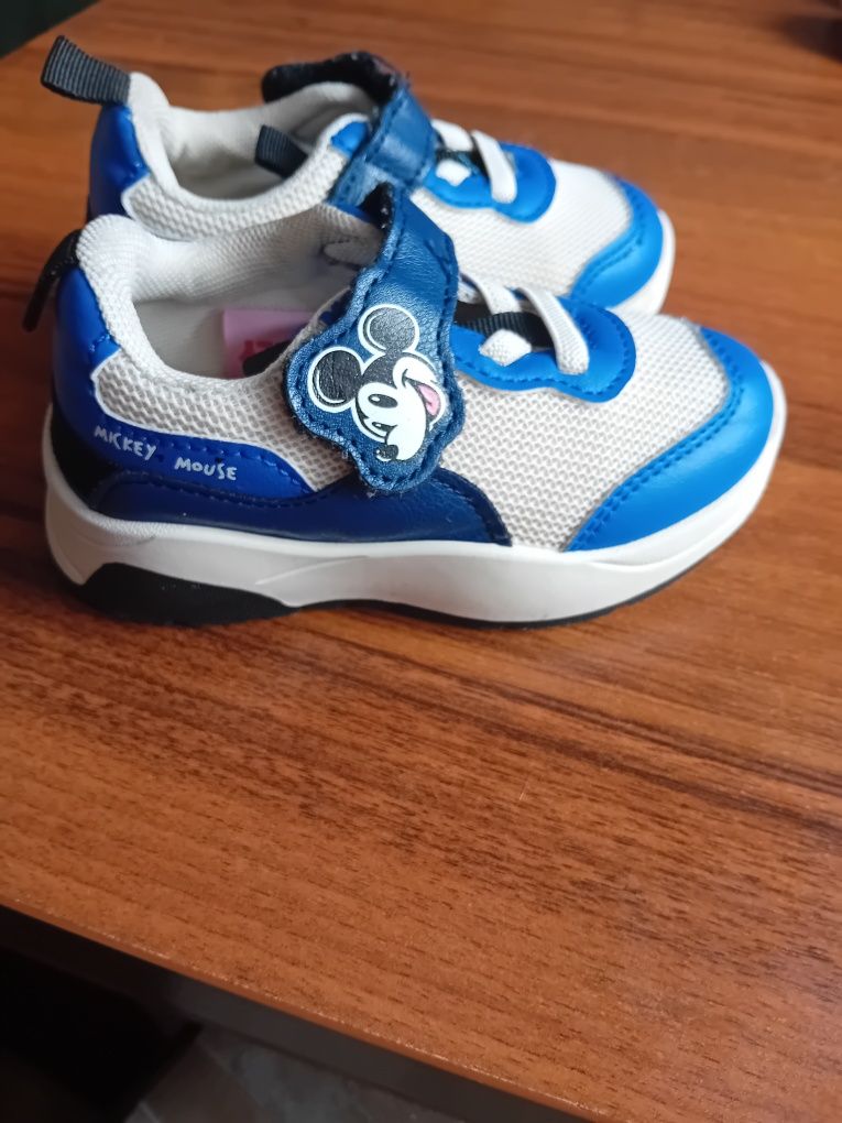 Buty dla chłopca adidaski Miki 24