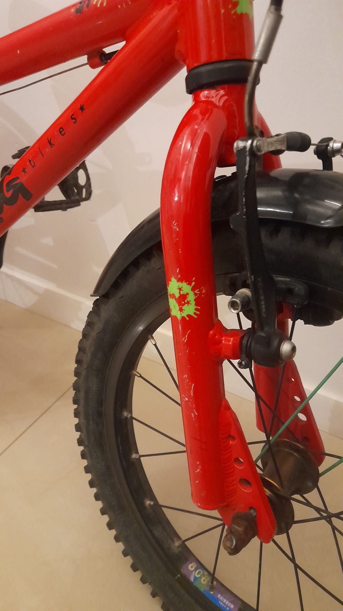 Bardzo lekki rower frog 48  dziecięcy 16'',  czerwony