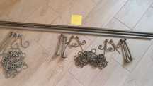 Karnisze metalowe