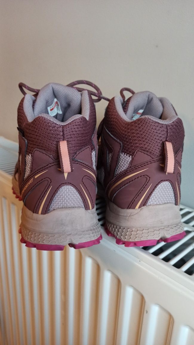 Buty trakingowe Treksta