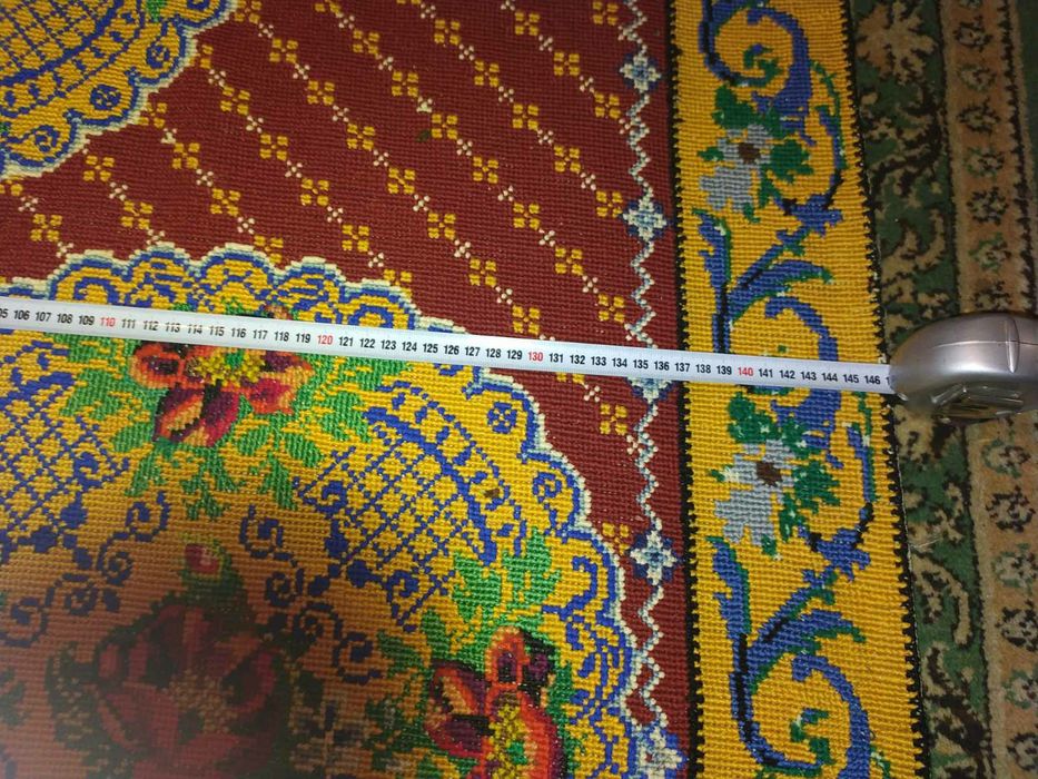 Ковёр ручной работы вышивка крестиком