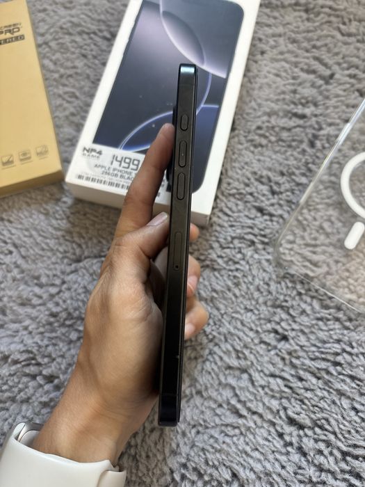 iPhone 16 Pro Max - 256GB Black Titanium