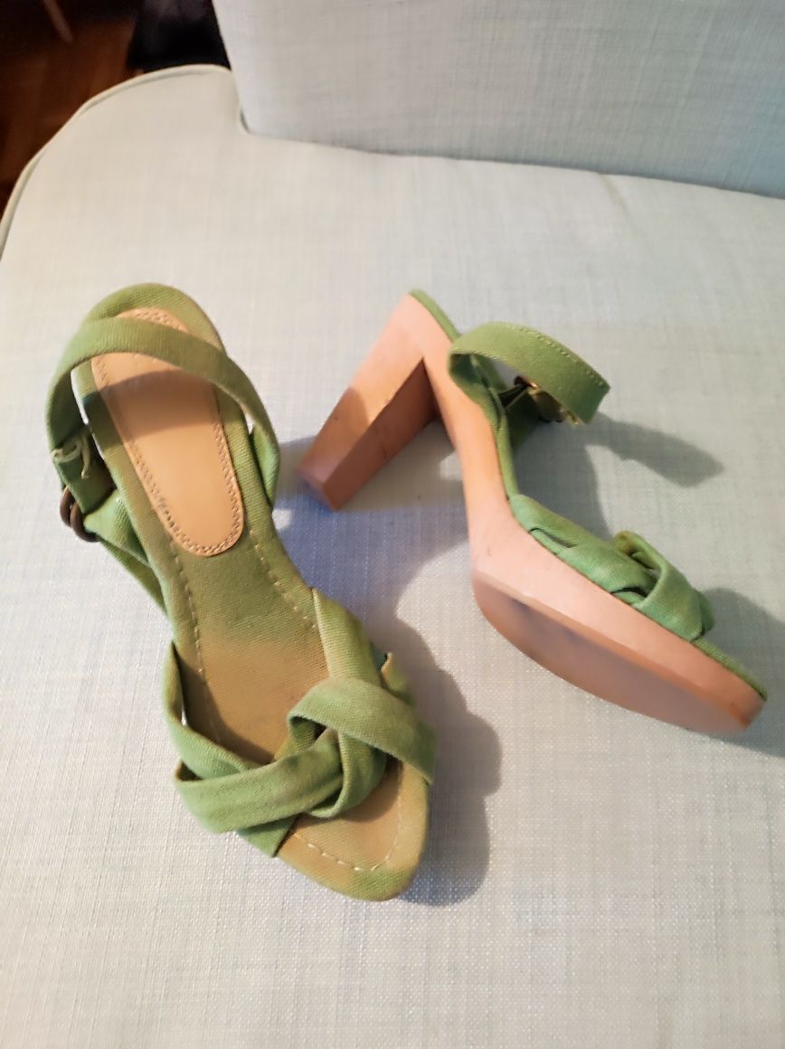 Buty Zara, 39, drewniany obcas zielone