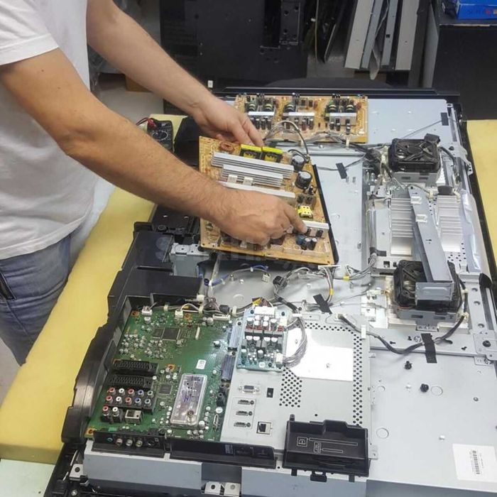 Ремонт ноутбуков, компьютеров, телевизоров Экофлоу Компьютерный мастер