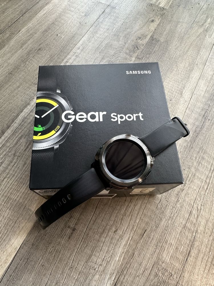 Смарт годинник Samsung gear Sport