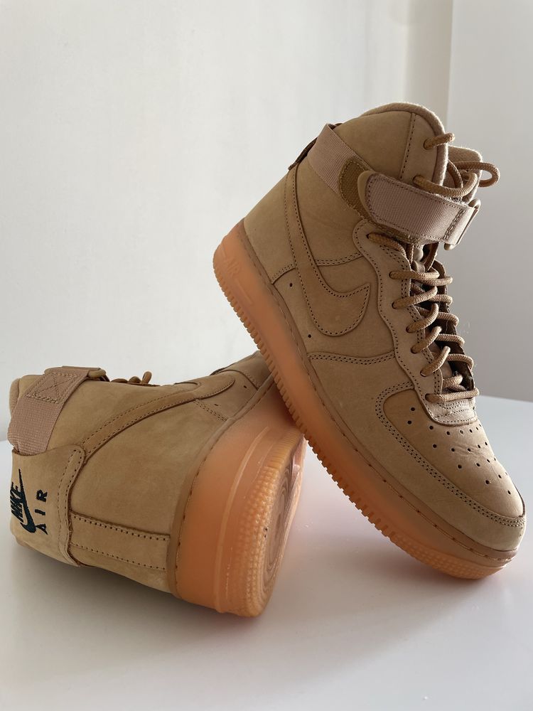 Ténis NIKE Air Force Camel