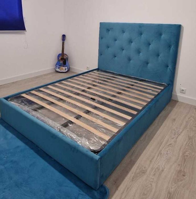 Camas De Casal Estofadas Top de Gama 190x140m Estrado Incluído 199€ !!