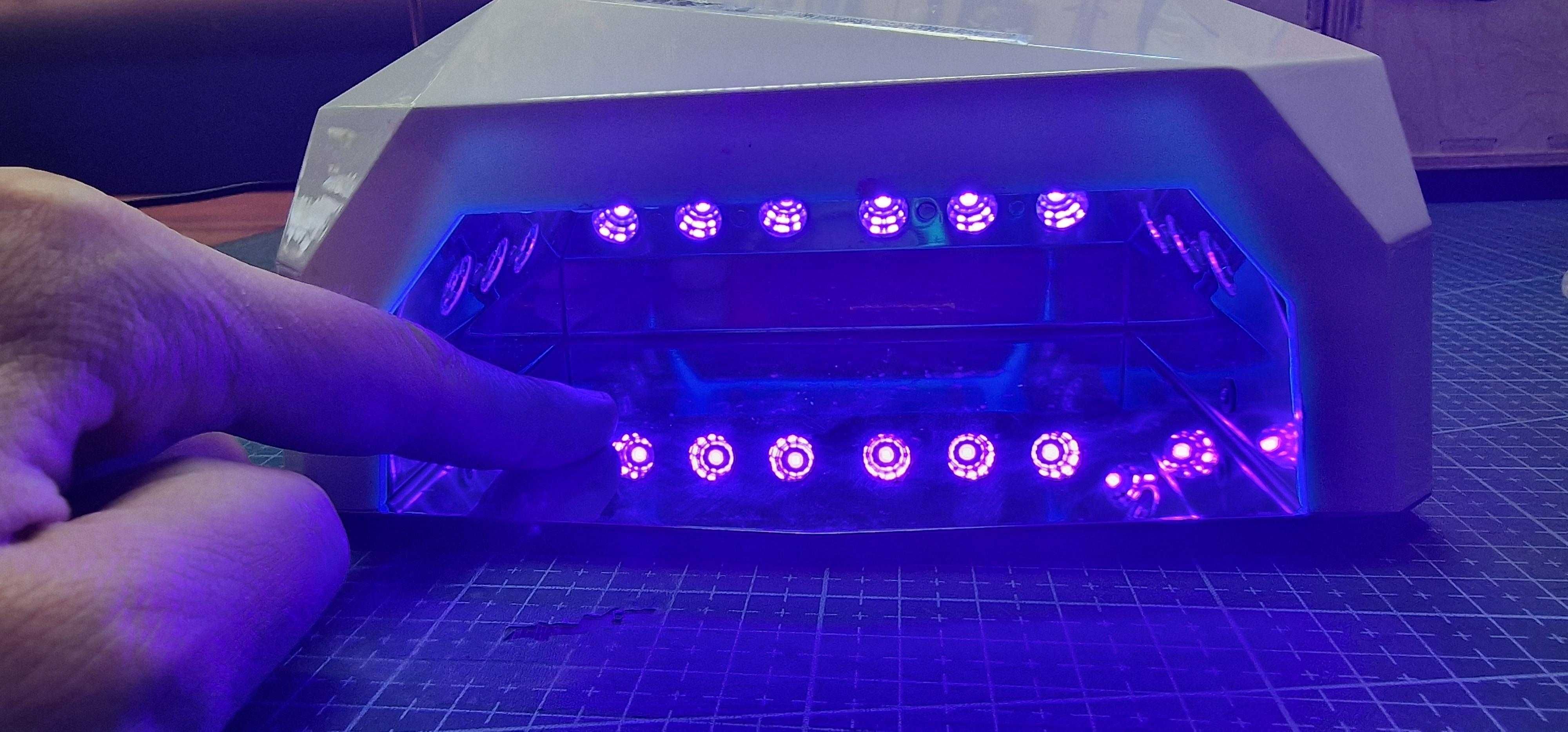 Lampa UV do paznokci
