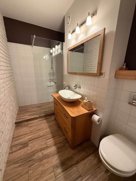 Mokotów – 65 m2 nowoczesne 2 pokoje z balkonem, umeblowane