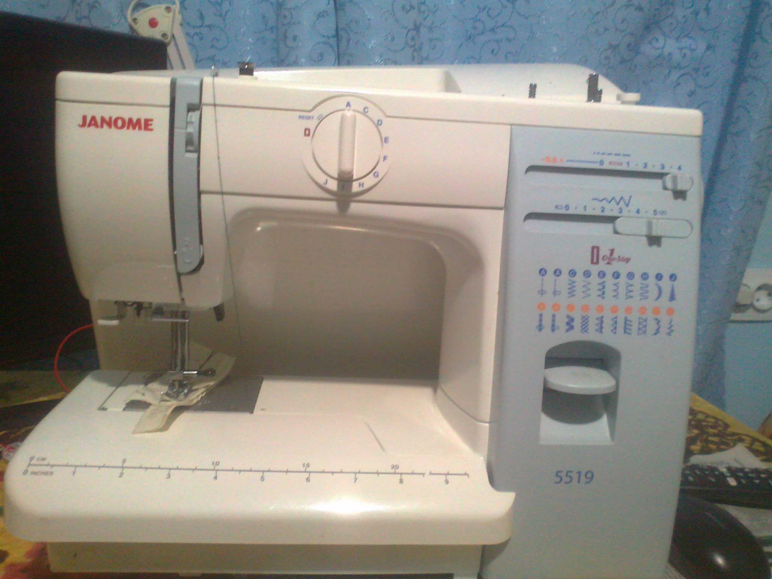 Продається   швейна  машинка JANOME    5519