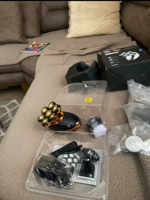 Машинка для стрижки 5 в 1 триммер, электробритва, бритва для носа и др