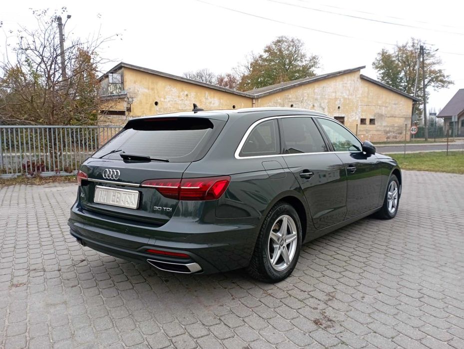 Audi A4 Avant 2.0 TDI S tronic automat 136KM