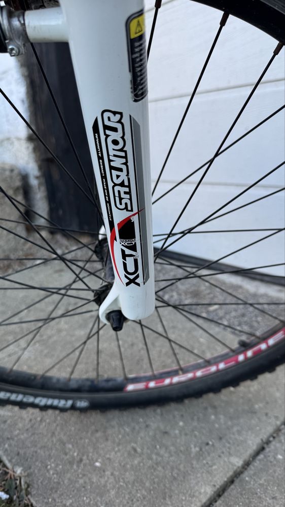 Romet Rambler 4.0  bialo czerwony