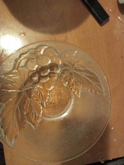 Zestaw miski i talerze