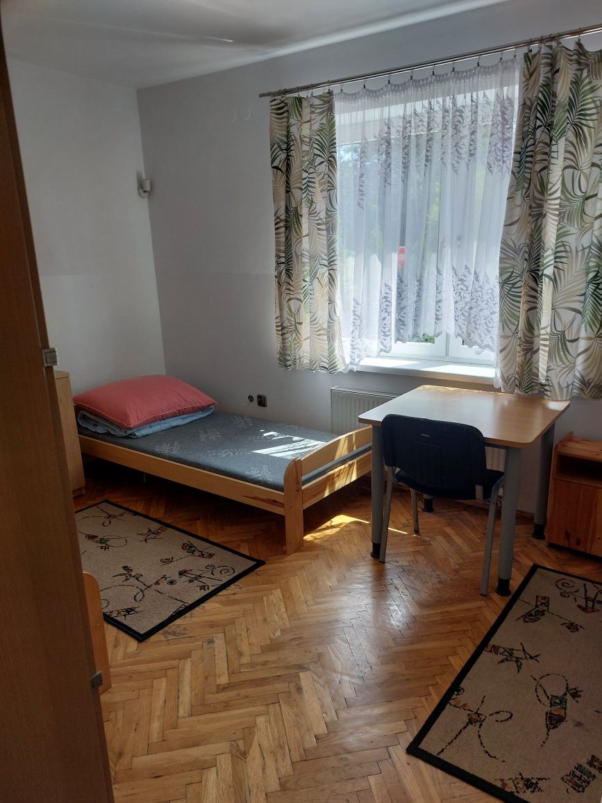 Kwatery hostel pokoje 2 osobowe Błonie ul Grodziska