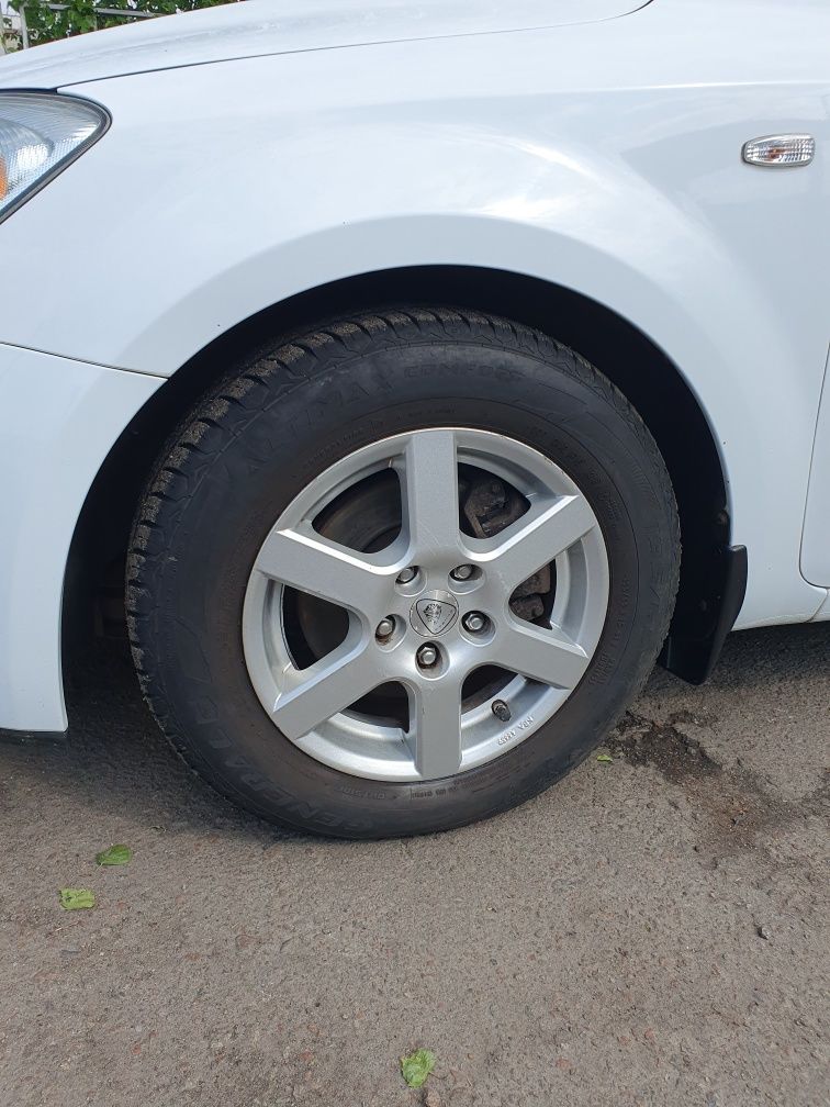 Kia pro cee'd 1.6 бензин