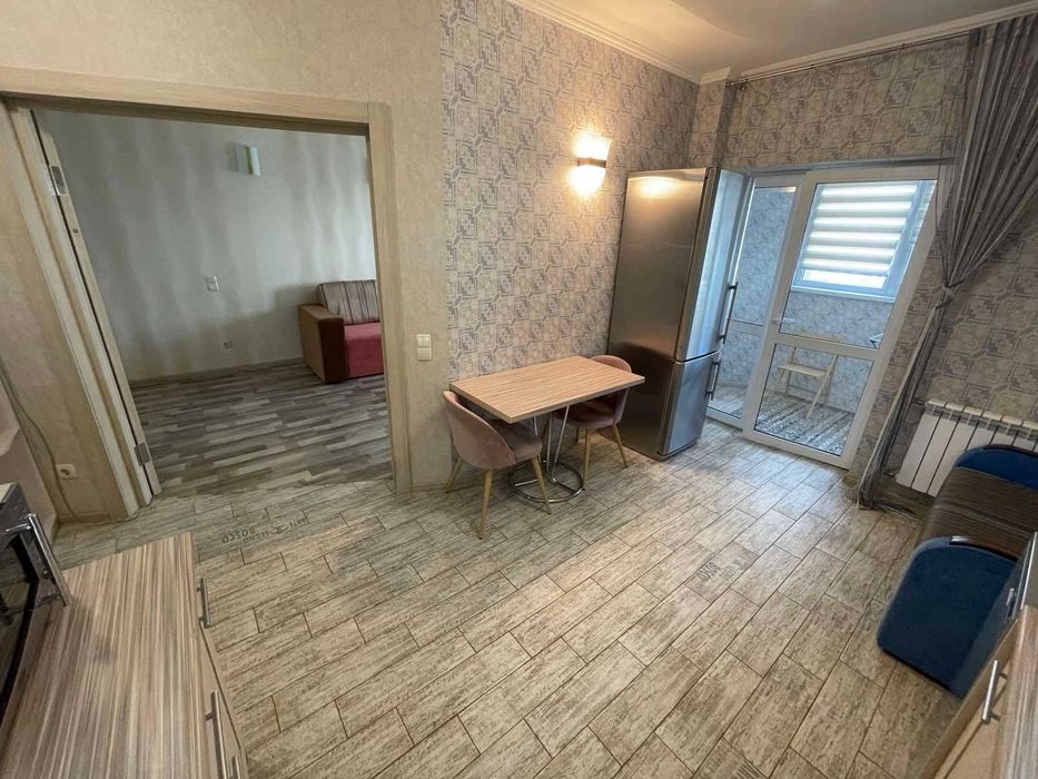 Оренда квартири (спальня+кухня-студіо), метро Осокорки 3 хв. пішки.