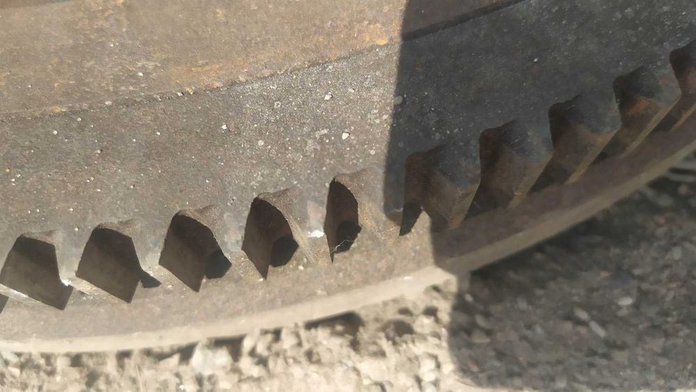 Маховик  діаметром 480 мм вагою 38 кг. Можливо для дровокола.