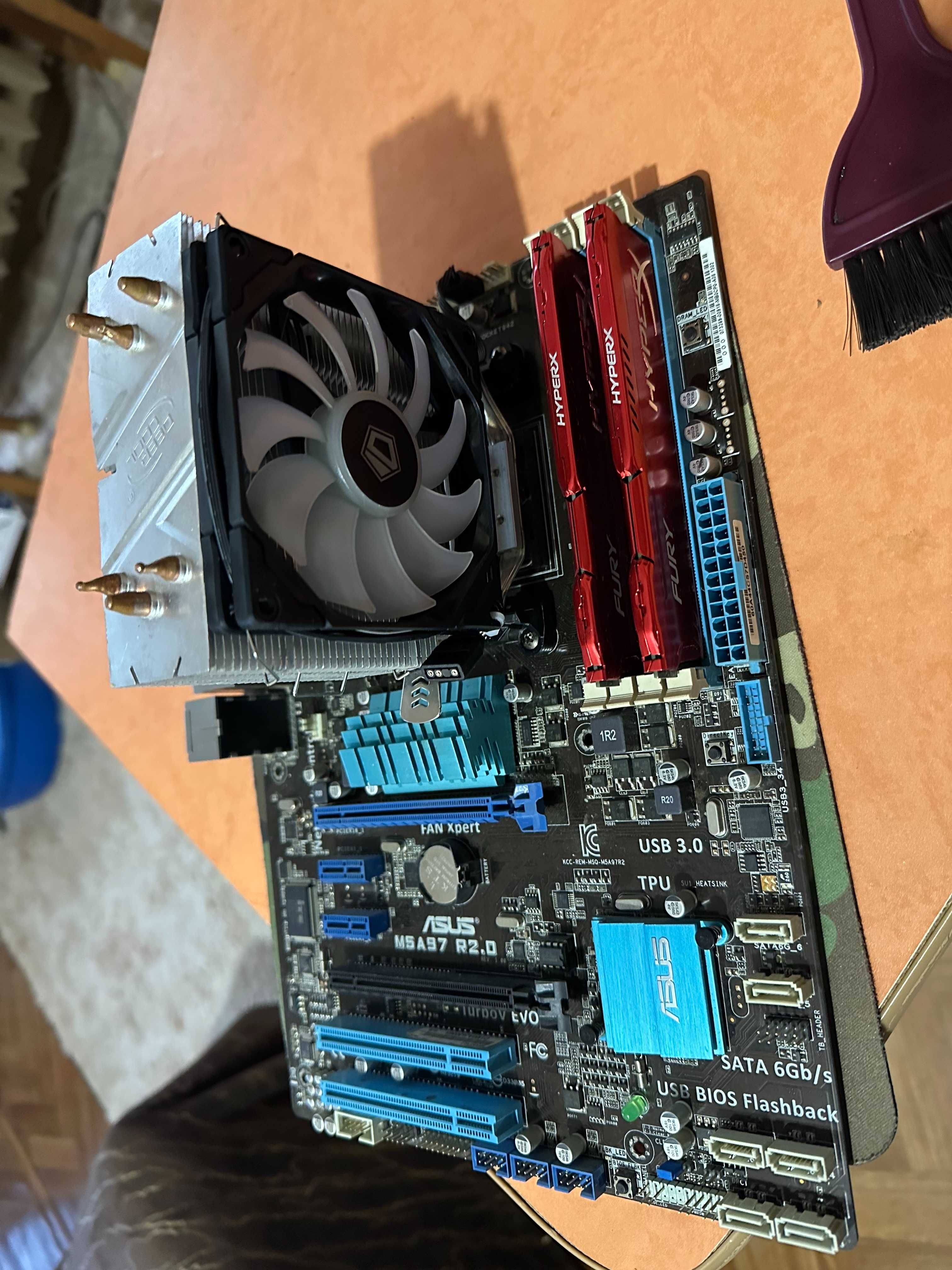 Asus m5a97 r.20+fx-8320+16gb ddr3