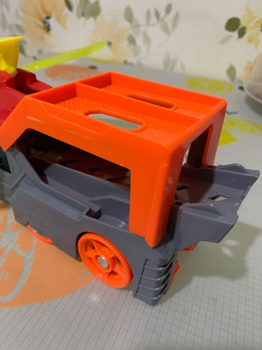 Ігровий набір Hot Wheels Паща дракона