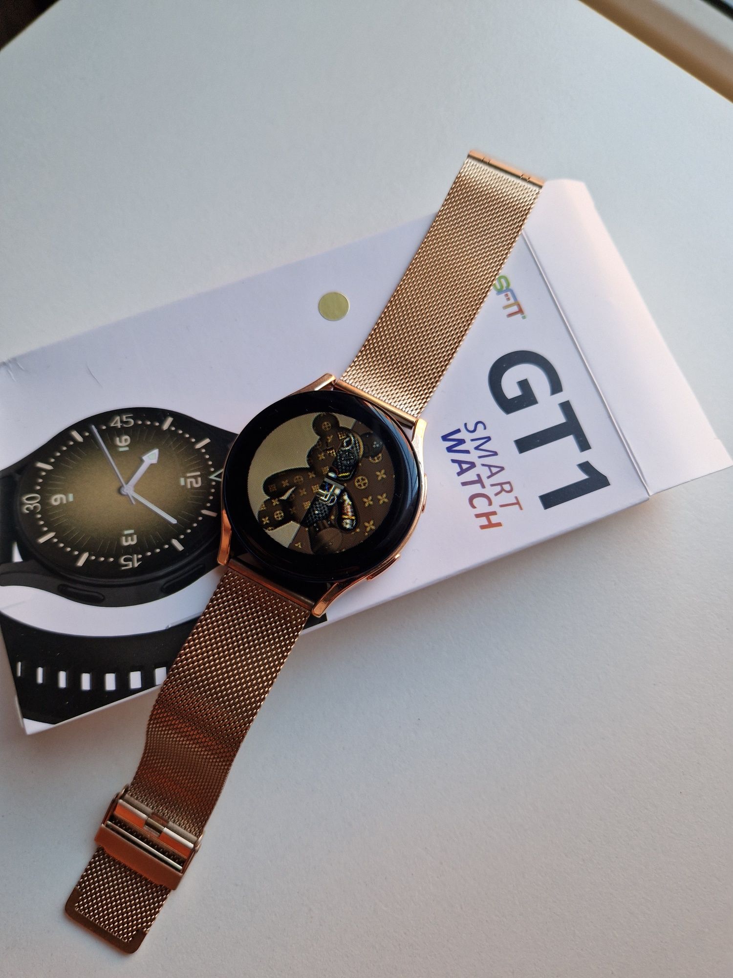 Smartwatch okrągły, pełny komplet