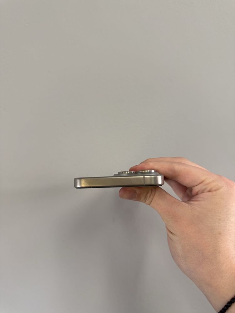 Б/у Iphone 15 Pro Max 512 Natural Titanium фізична сім , стан 10/10