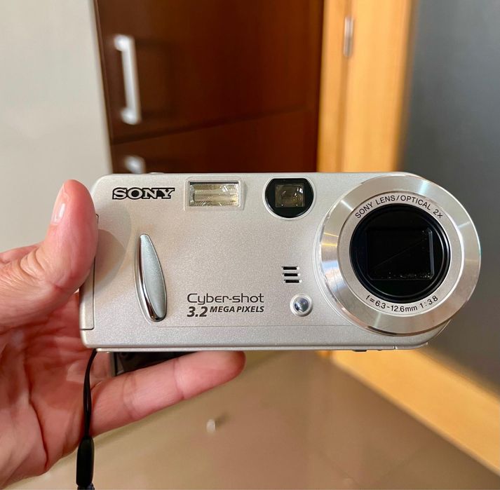 Máquina fotográfica Sony digital