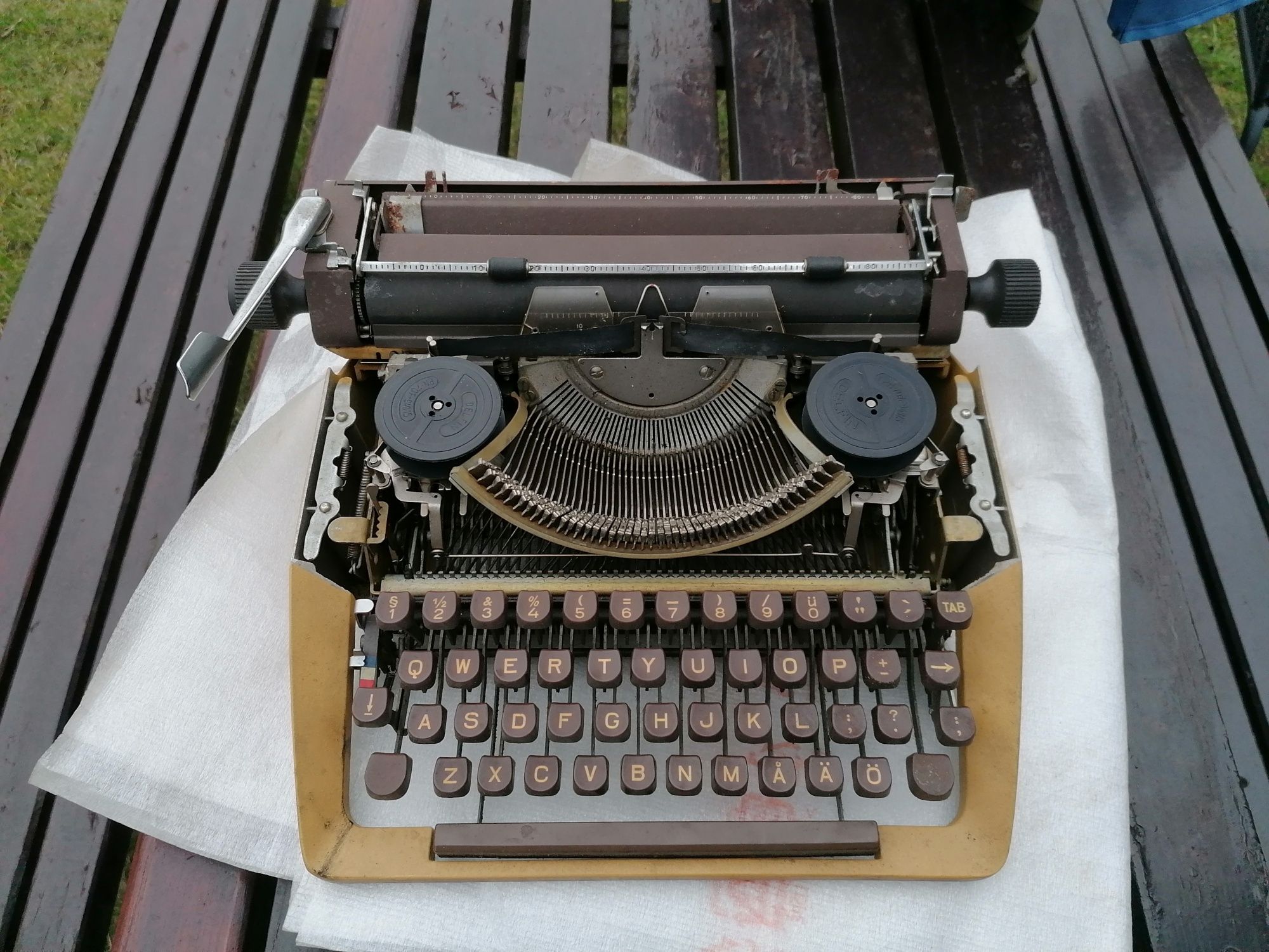 Maszyna do pisania ADDO