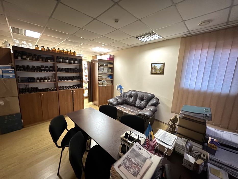 Торгово-офісне Центральний ринок/АТБ