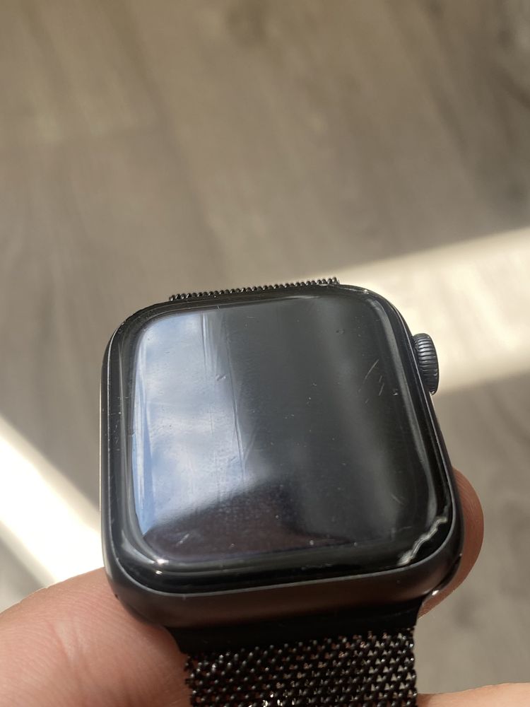 Apple Watch 4 series 44mm Space Gray