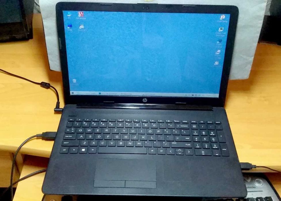 Ноутбук — HP 15-DB — R 2200U / DDR4 8 / SSD 128 + HDD 750 — 2019 год