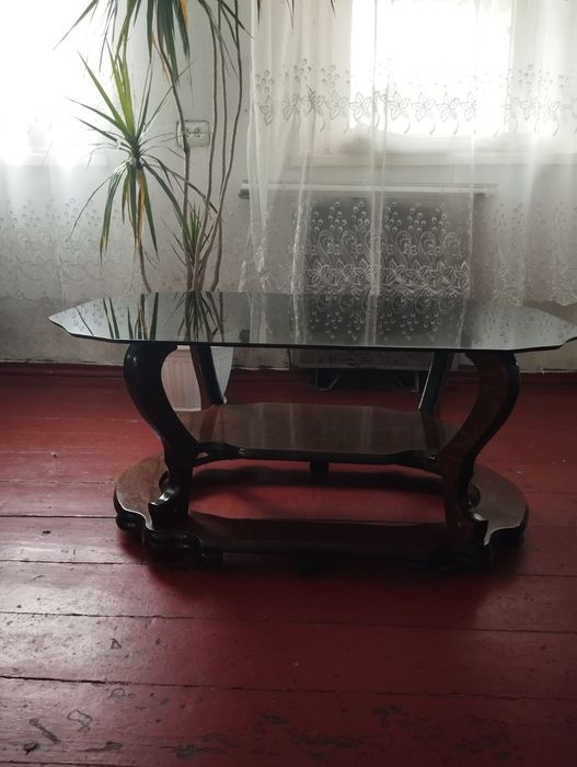 Журнальный столик