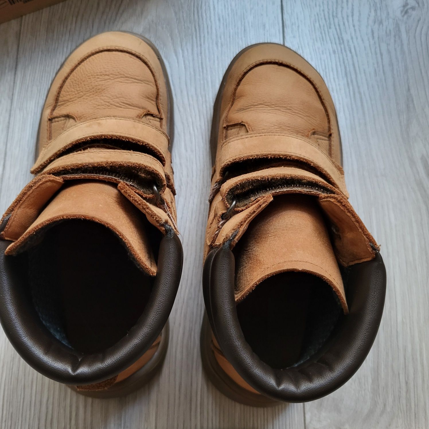 Sprzedam buty skórzane na jesień/wiosnę Froddo Barefoot r.33