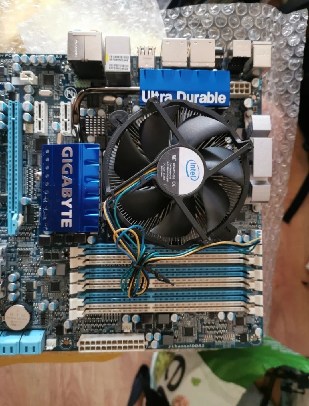 Motherboard Gigabyte GA-X58A-UD3 Socket 1333 + I7-930