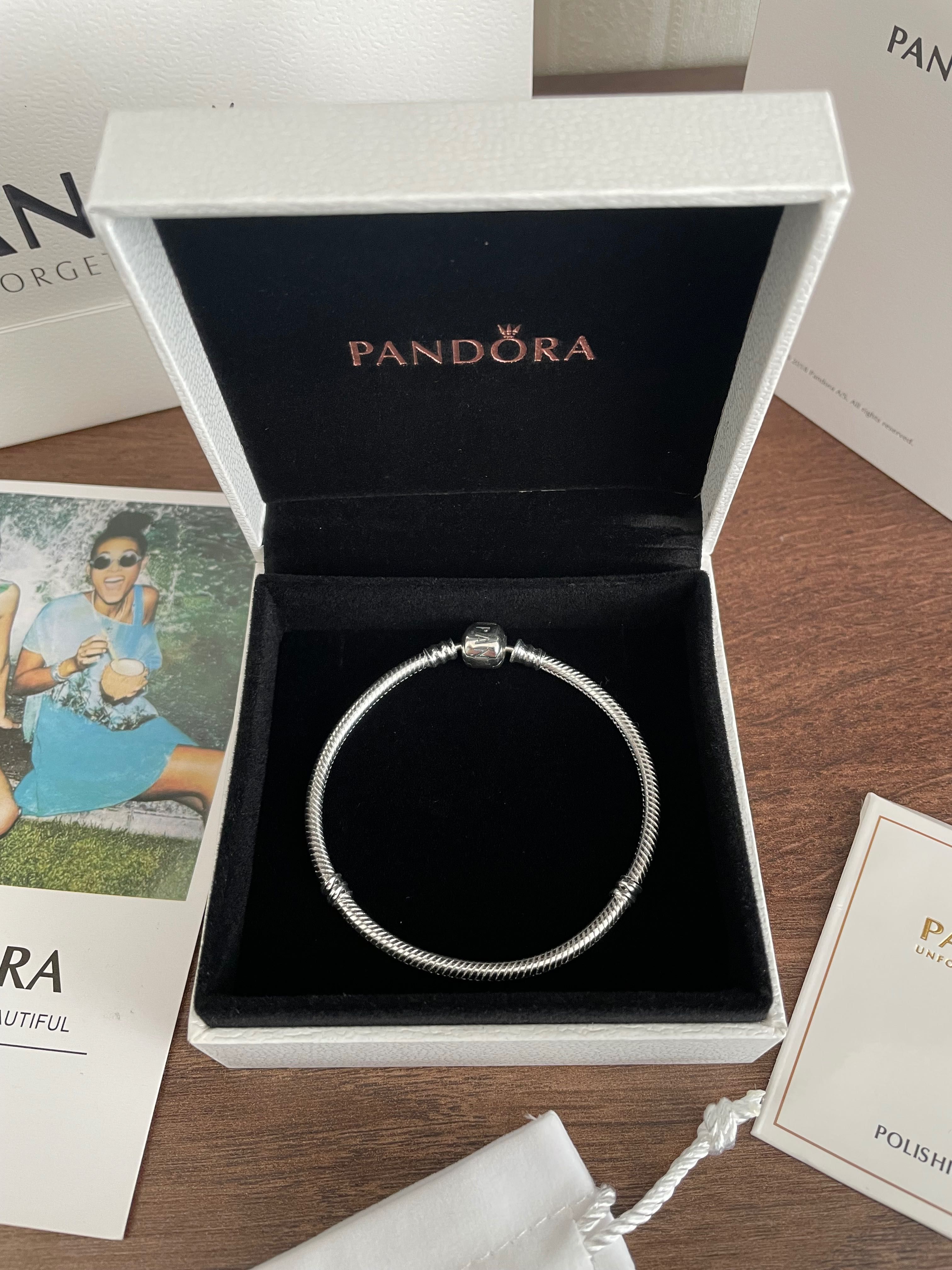 Срібний браслет Pandora із упакуванням