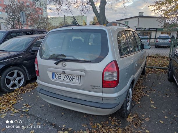 Opel Zafira 2004 r klimatyzacja 7 osobowe