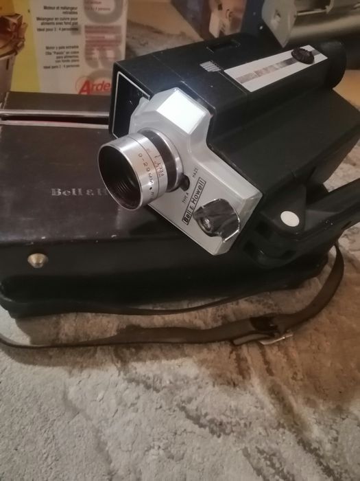 Продам відеокамера Bell Howelll