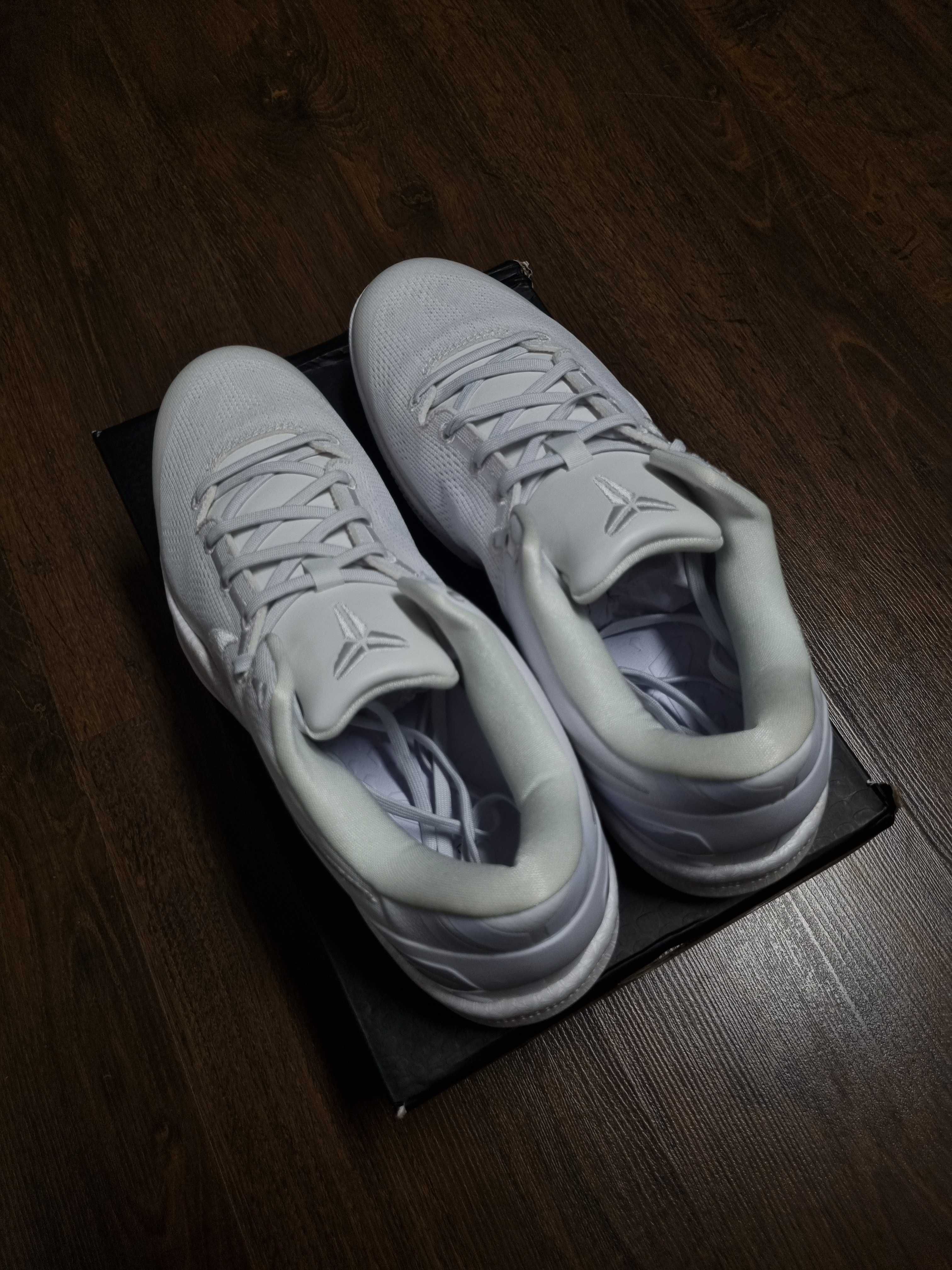 Sneakersy Buty do koszykówki kosza Nike Kobe 8 Protro Halo White białe