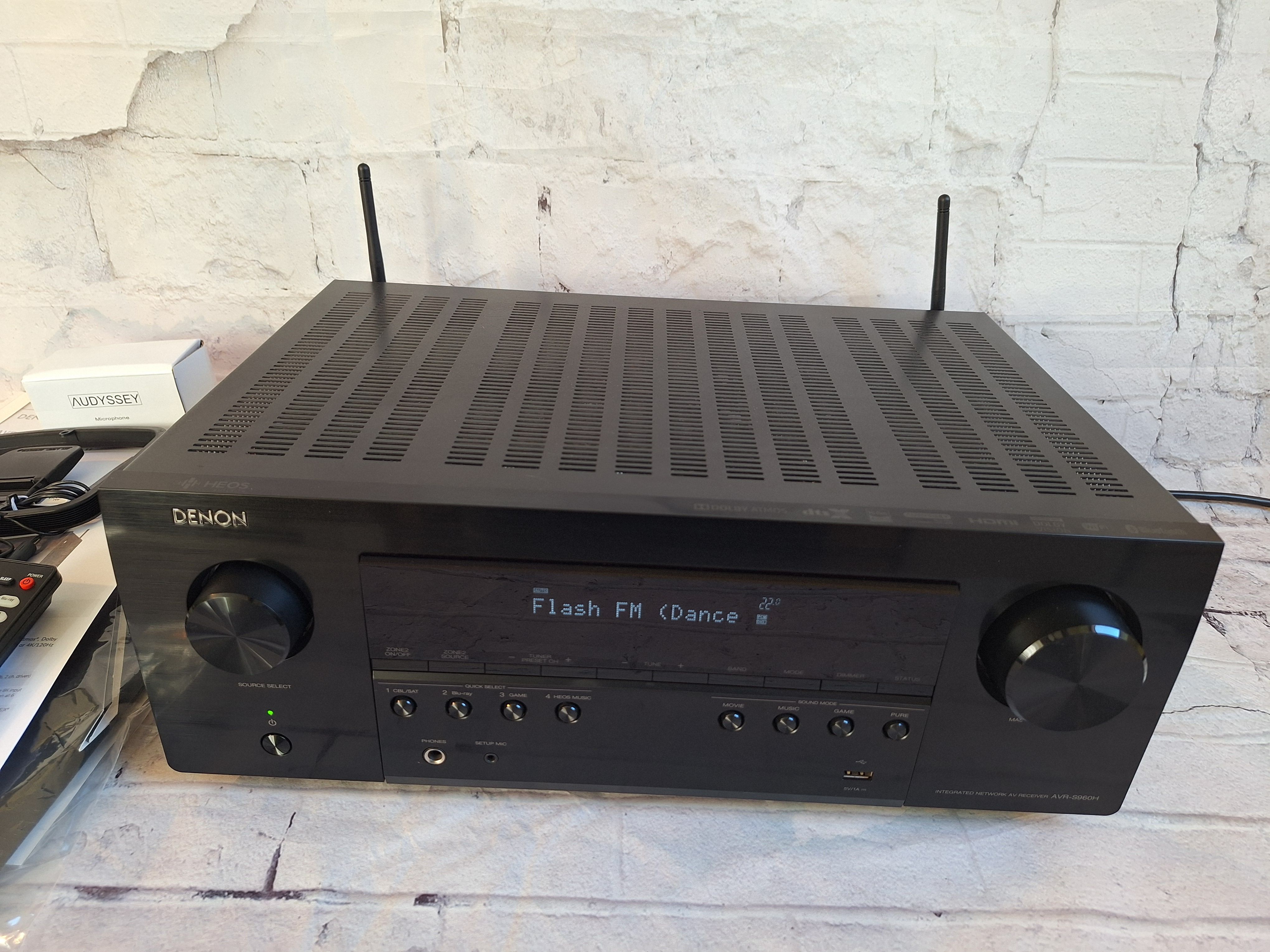 8K Denon AVR-S960 Wifi BT Dolby Atmos Vision 7.2  eARC Heos