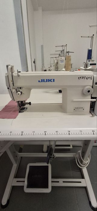 Stębnówka z odkrawaczem Juki DLM 5200