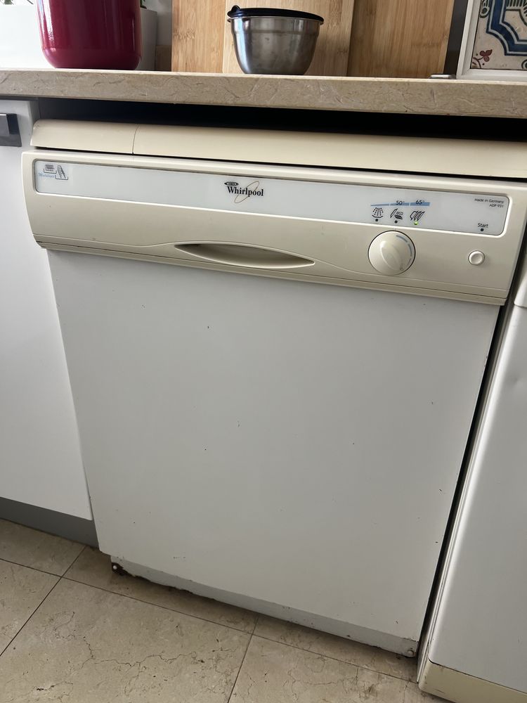 Maquinas Lavar roupa e loiça