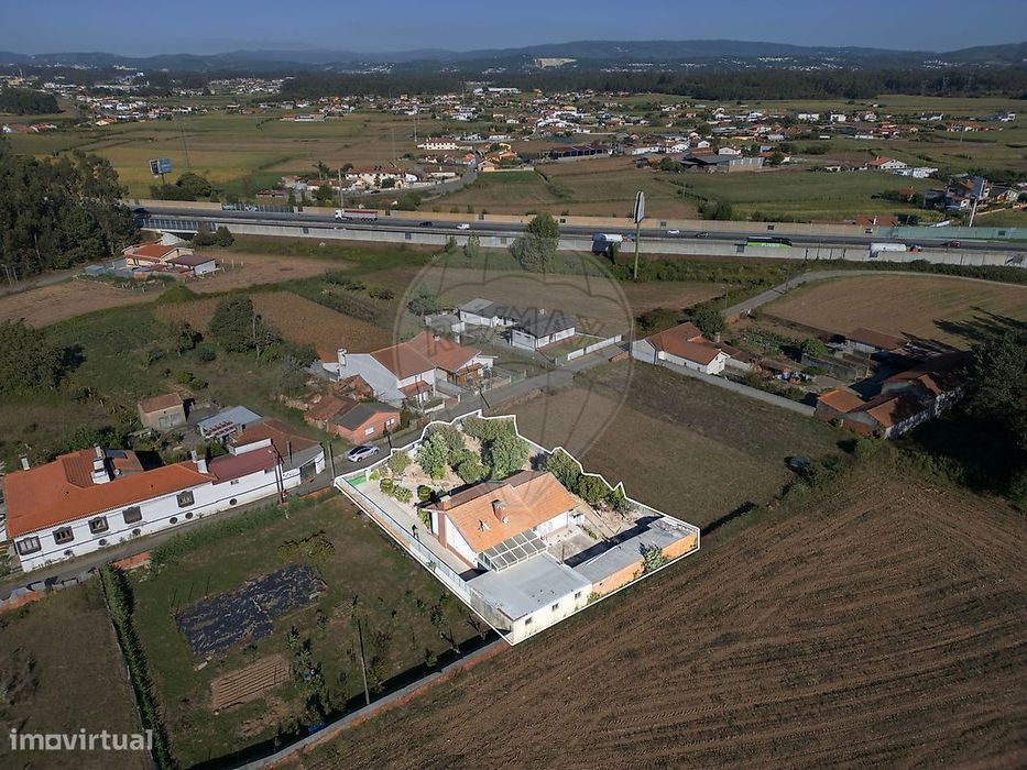Moradia T4 para venda